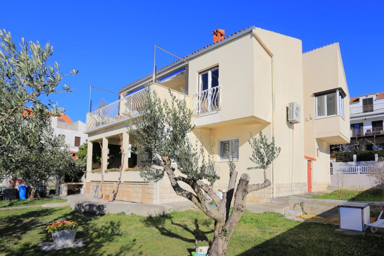 Apartments With A Parking Space Kastel Gomilica, Kastela - 19248 Kültér fotó